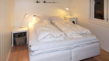 4 bedrooms, individually furnished