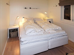 4 bedrooms, individually furnished
