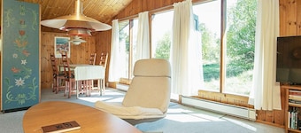 Vintage Holiday Home in Jutland near Child Friendly Beach