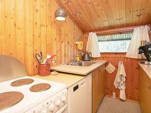 House | Interior - Vintage Holiday Home in Jutland near Child Friendly Beach (Aalbaek)