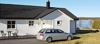 Holiday Home in Tomrefjord