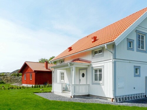 8 Person Holiday Home in Fiskebäckskil