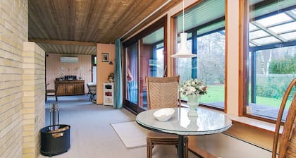 6 Person Holiday Home in Store Fuglede-by Traum