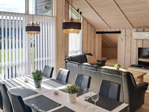 House | Interior - Luxury Lakeside Retreat - By Traum Ferienwohnungen (Ansager)