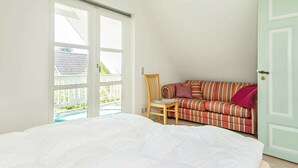 2 bedrooms, cribs/infant beds - Tranquil Holiday Home in Jutland near Beach (Haderslev)