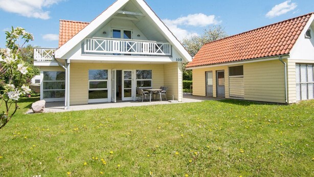 House | Exterior - Tranquil Holiday Home in Jutland near Beach (Haderslev)