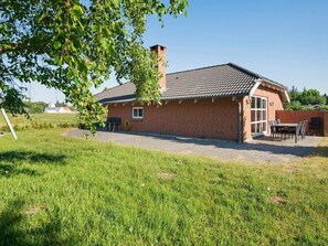 Exterior - Serene Holiday Home in Rømø near Sea (Rømø)