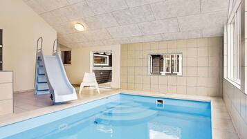 Hus | Pool | Indendørs pool, udendørs pool