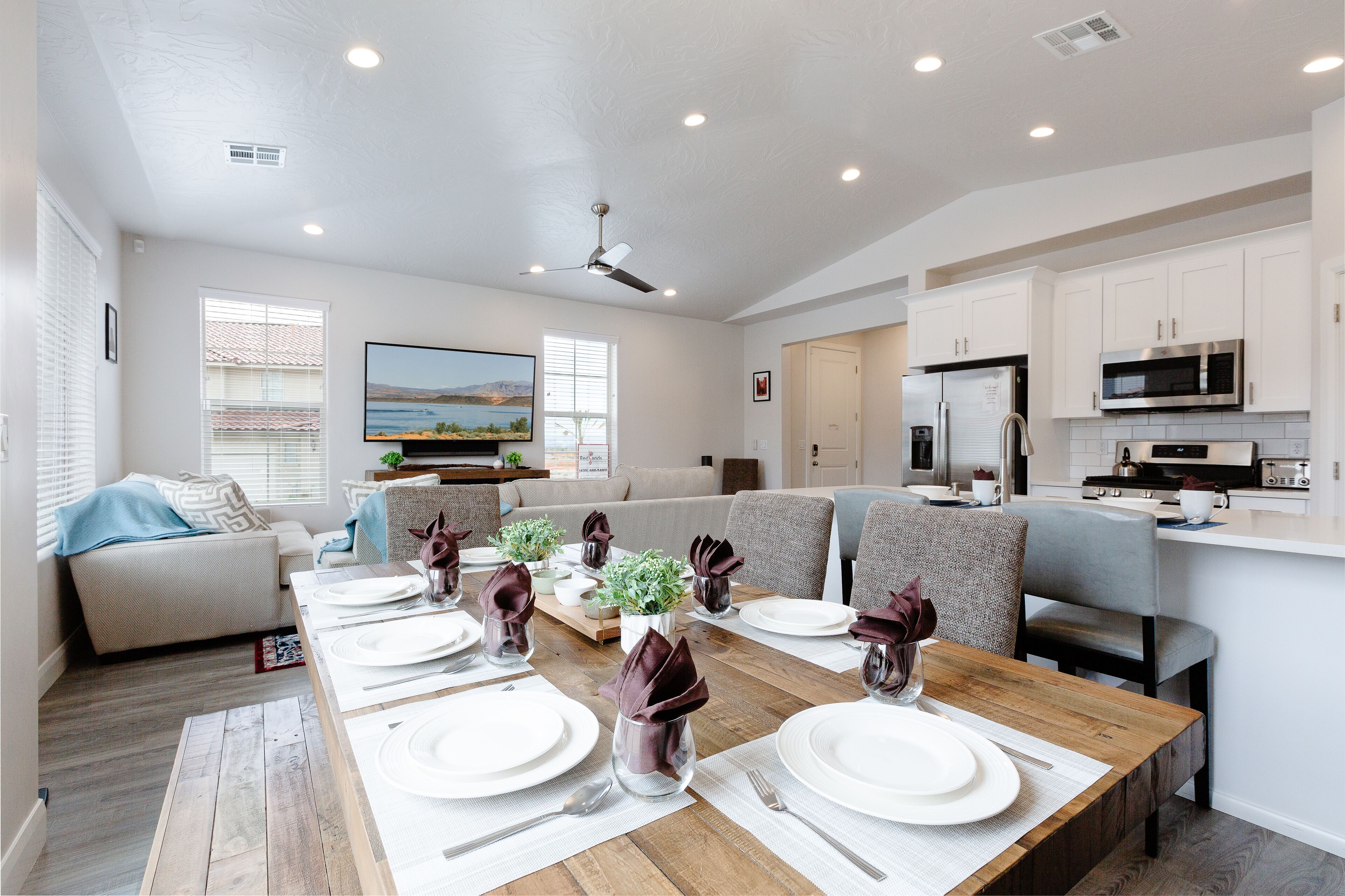 Escondido 1126 sleeps 13 guests 3 bedrooms Xbox one