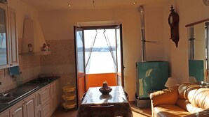 Unclassified image, 2 of 15, button - Padule Mare (La Maddalena)