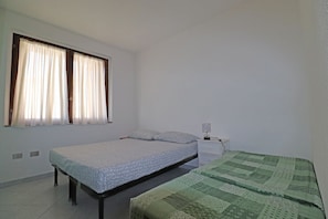 3 habitaciones y ropa de cama 