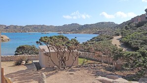Vila, 2 quartos, varanda, de frente para o mar | Vista para praia/oceano