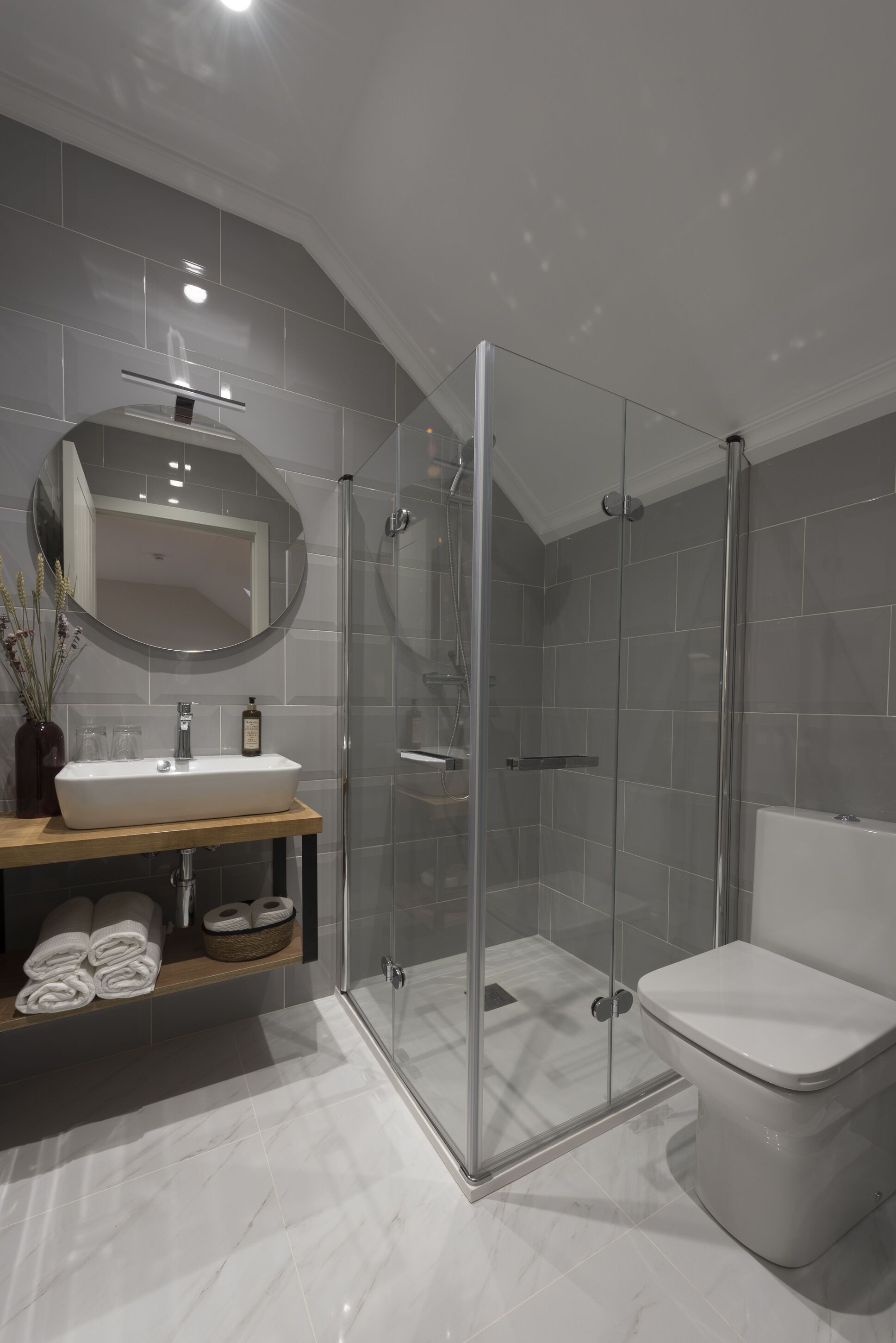 superior double room, ensuite, sea view | bathroom