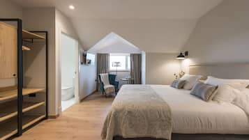 Quarto casal superior, suíte, vista para o mar | Comodidades do quarto