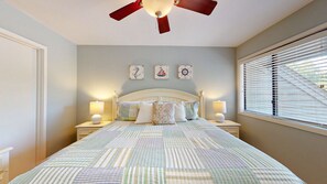 2 bedrooms, iron/ironing board, internet, bed sheets - George Fazio Golf Course Views with Updated Bathrooms! (Hilton Head)