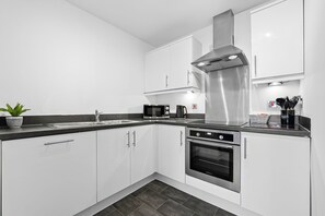 Business Apartment, 1 Bedroom, Kitchen, City View | Private kitchen