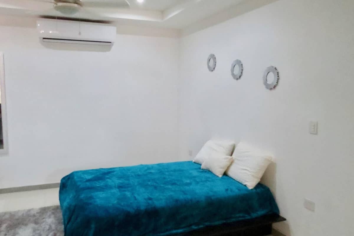 1 camera, biancheria da letto di alta qualità, copriletto in piuma