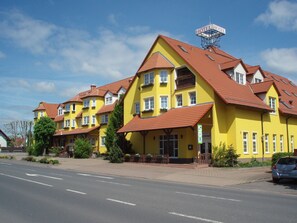 Exterior - Landgasthof Zur Goldenen Aue (Nordhausen)