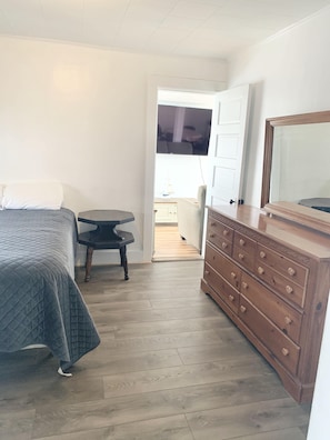 1-3, Ocean View | 2 bedrooms, individually furnished, free WiFi, bed sheets - Nautical Beach Resort (Hampton)