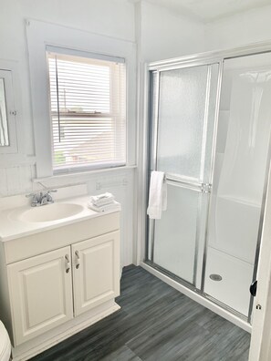 Apartment | Badezimmer