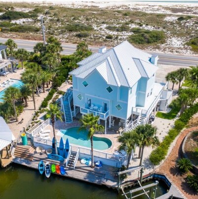 Seascape on Perdido Key, Beach FL and Bay Front home! Waterview Hot Tub