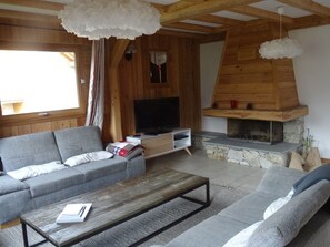 Smart TV, fireplace, DVD player - Serre chevalier, magnificent mountain chalet (Le Monêtier-les-Bains)