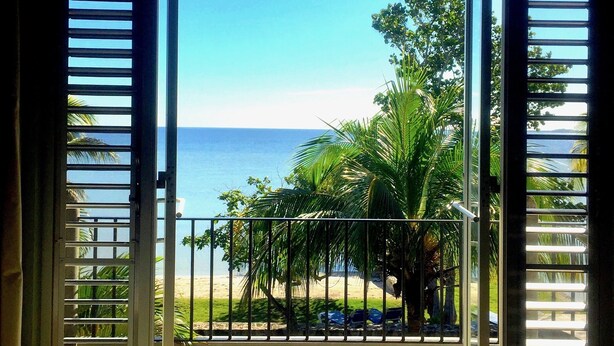 RM3 - Classic Queen Bay View
