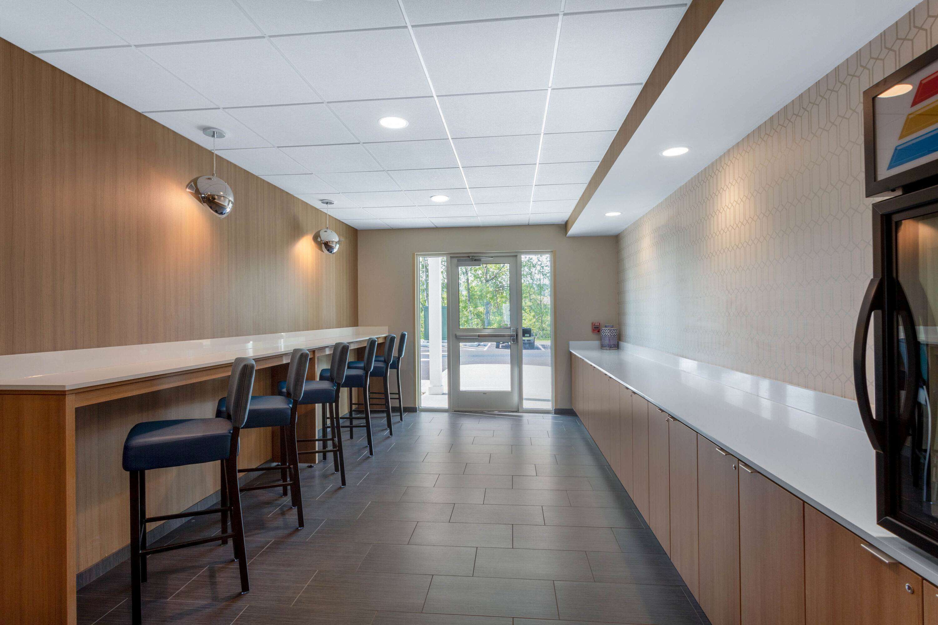 Desayuno continental gratuito y diario