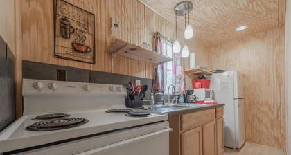 Tiny House close to Buffalo Point