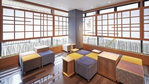Lounge lobi