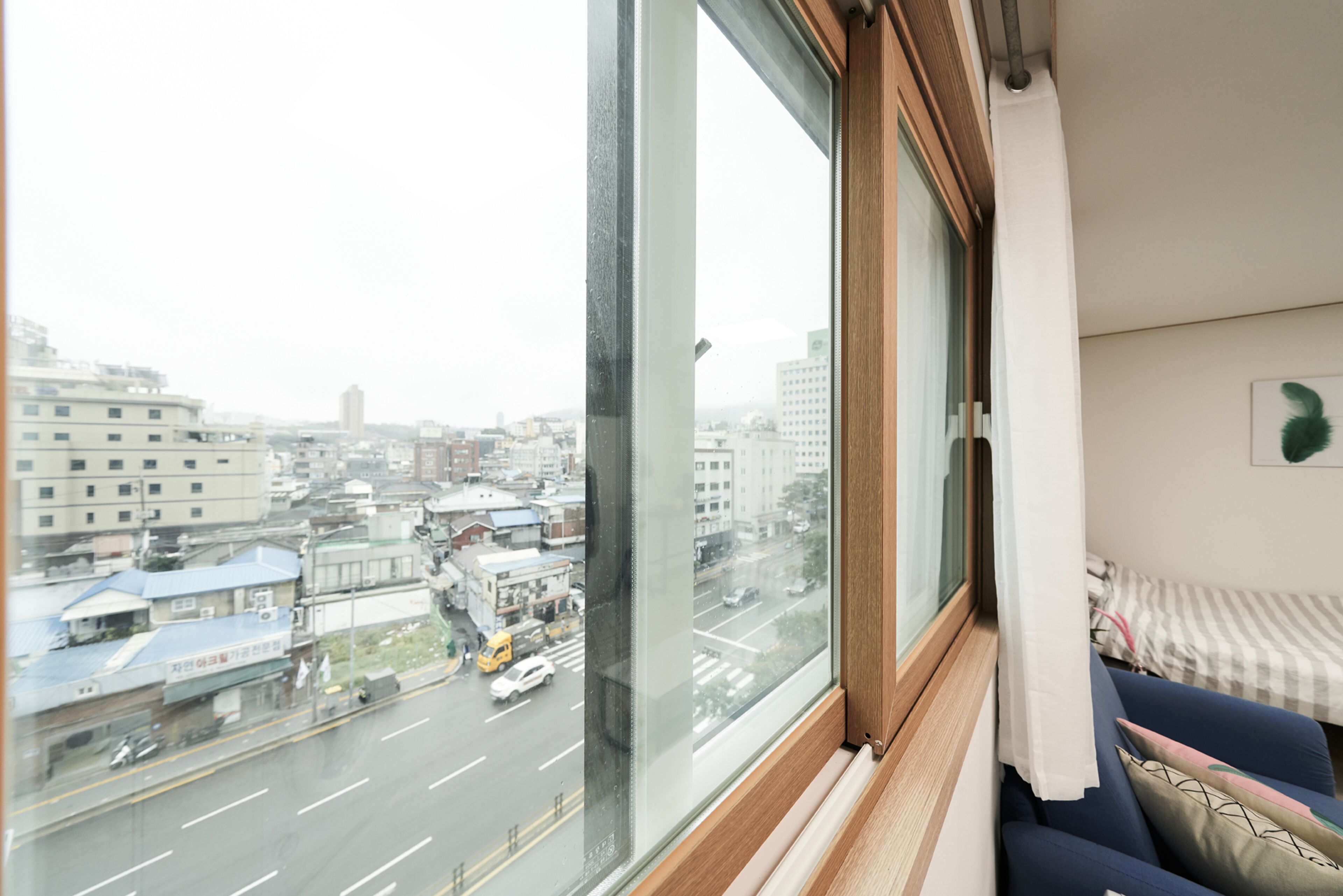 룸 (6F) | 발코니 전망