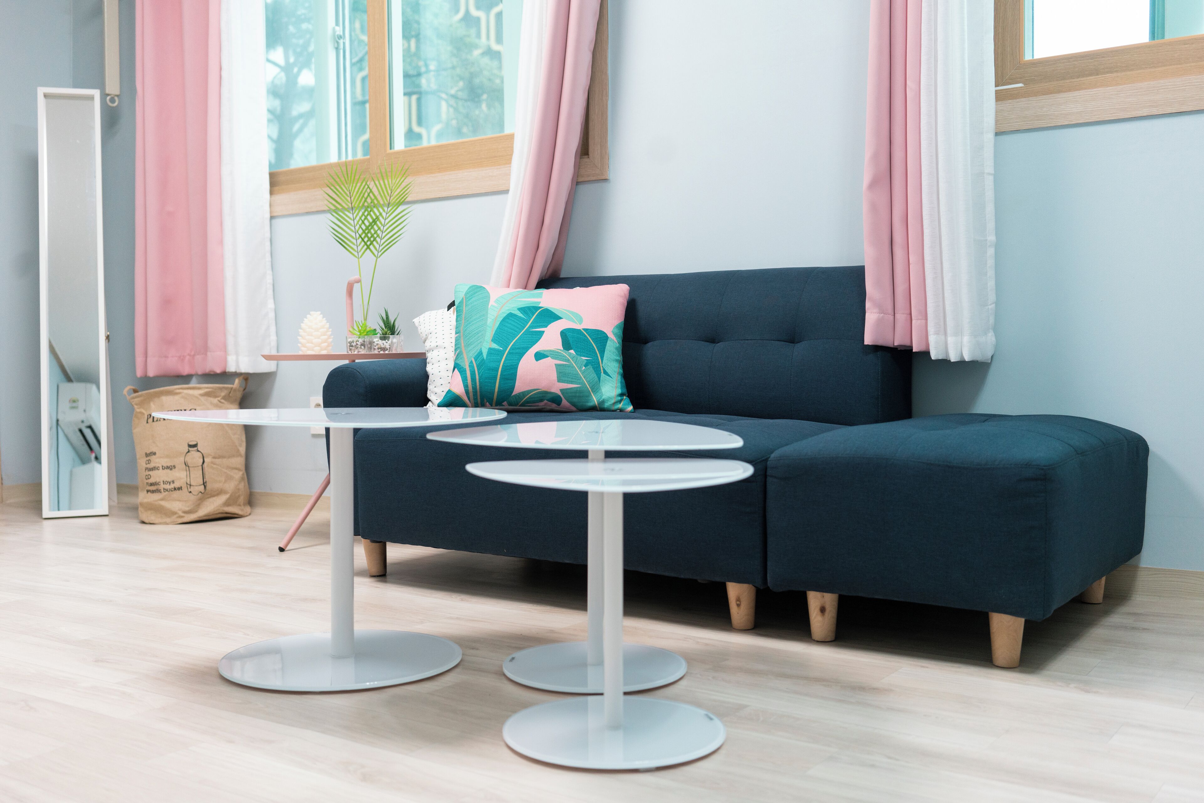 Kamar (3F) | Didekorasi berbeda-beda dan dilengkapi dengan perabotan berbeda-beda