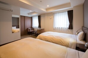 Down duvets, desk, blackout curtains, soundproofing - Hotel Business Inn Yamada (Yamada)