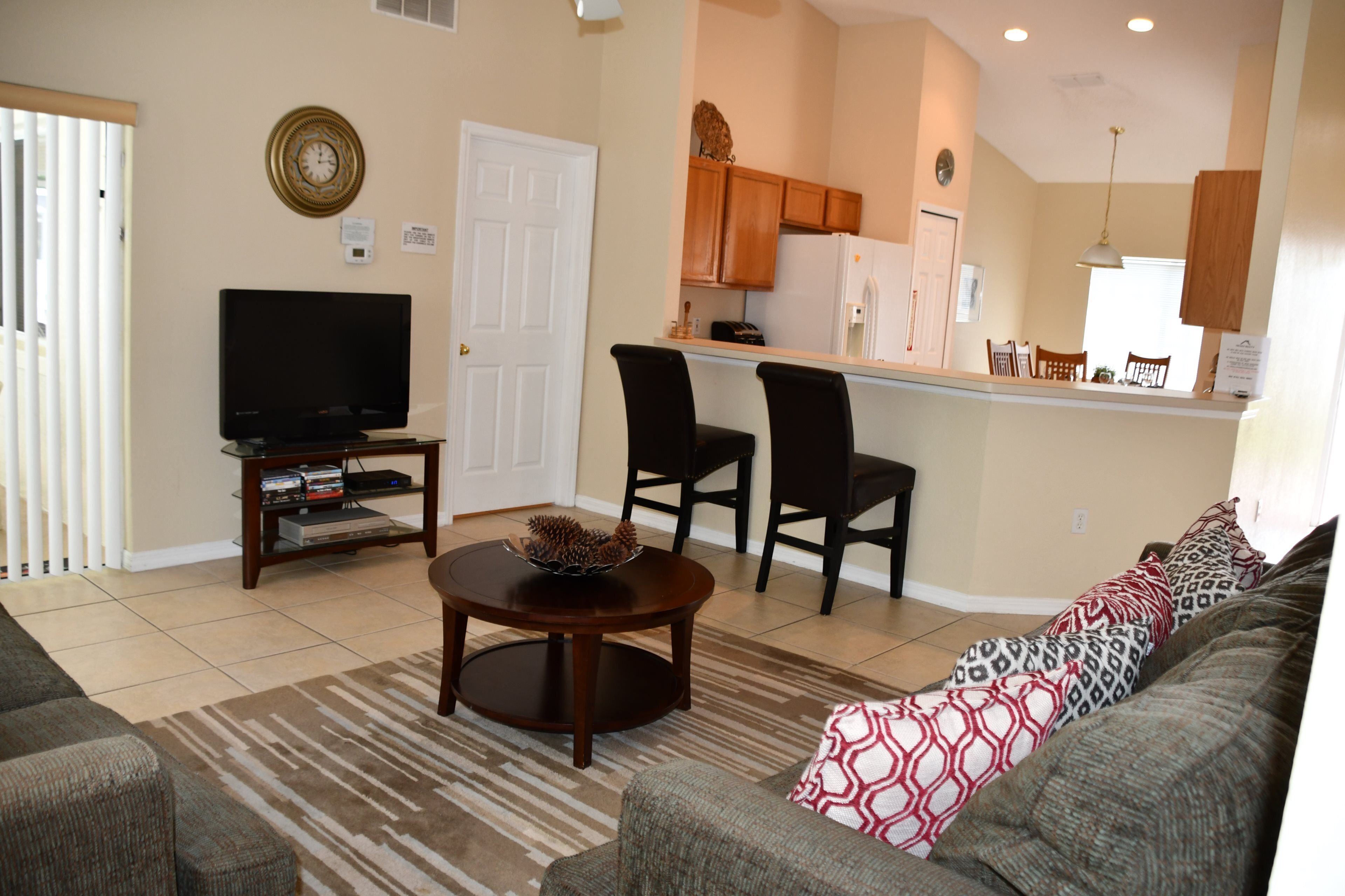 Perfect Family Villa with Private Pool and featured Gameroom minutes away from Disney!