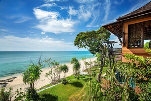 Beachfront Pool Villa One Bedroom | Minibar, in-room safe, desk, blackout drapes