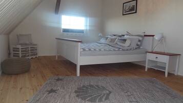 2 chambres, bureau, lit parapluie, Wi-Fi