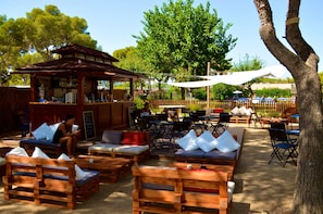 Poolside bar