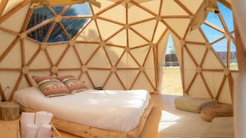 1 habitación y ropa de cama