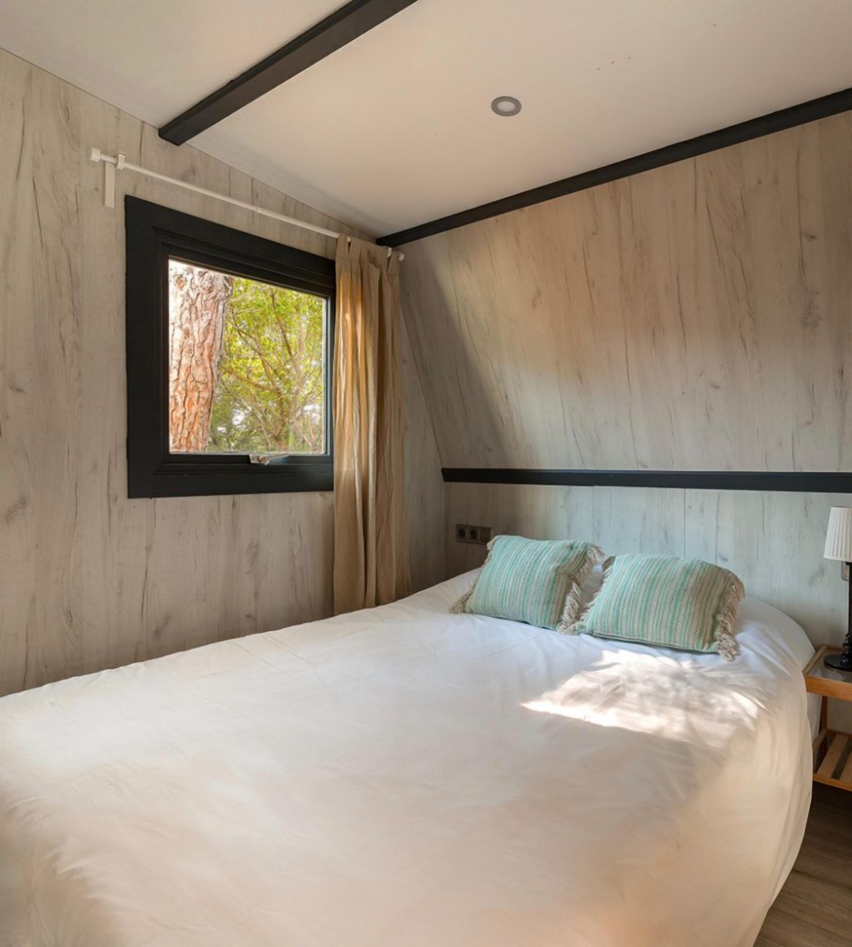 Bungalow, 1 habitación, baño privado (x 2) | Ropa de cama 