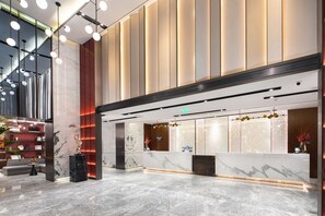 Lobby - Hampton by Hilton Changchun Ziyou Road (Changchun)