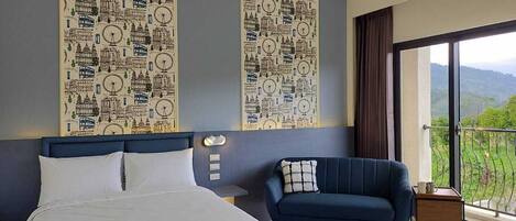 Double Room, Non Smoking | Blackout drapes, free WiFi, bed sheets