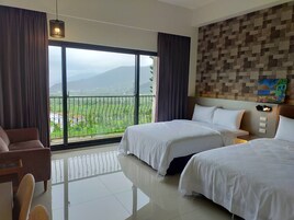 Quadruple Room, Non Smoking | Blackout drapes, free WiFi, bed sheets