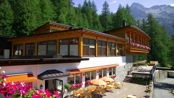 Façade de lâhĂ©bergement