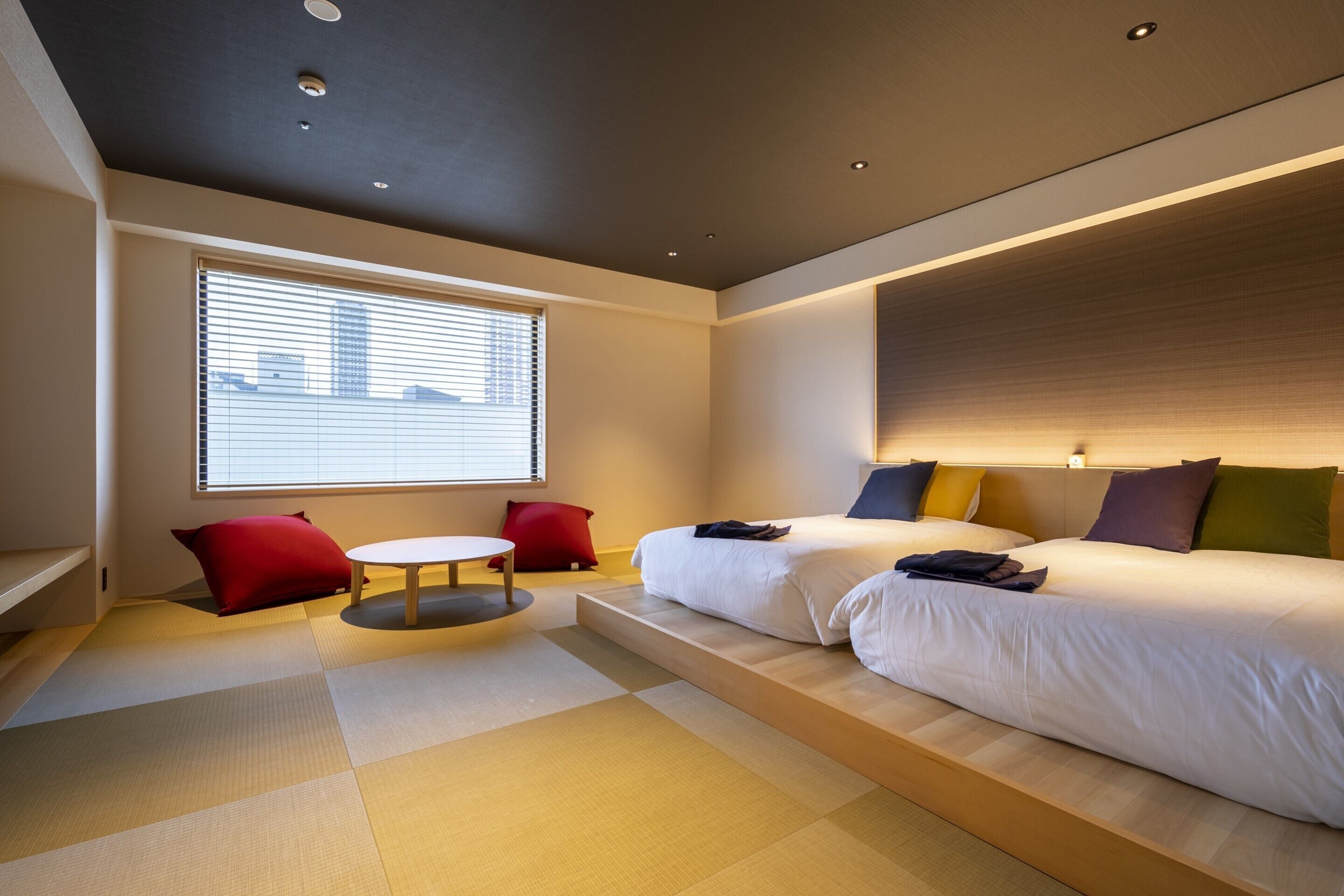 japanese premium | desk, laptop workspace, free wifi, bed sheets