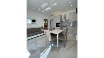 Apartment, 2 Bedrooms (13) | Private kitchen | Fridge, microwave, stovetop, cookware/dishes/utensils
