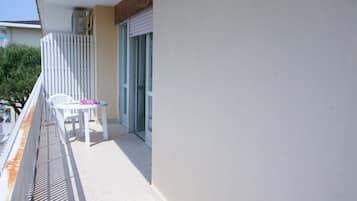 Apartment, 3 Bedrooms (23) | Balcony