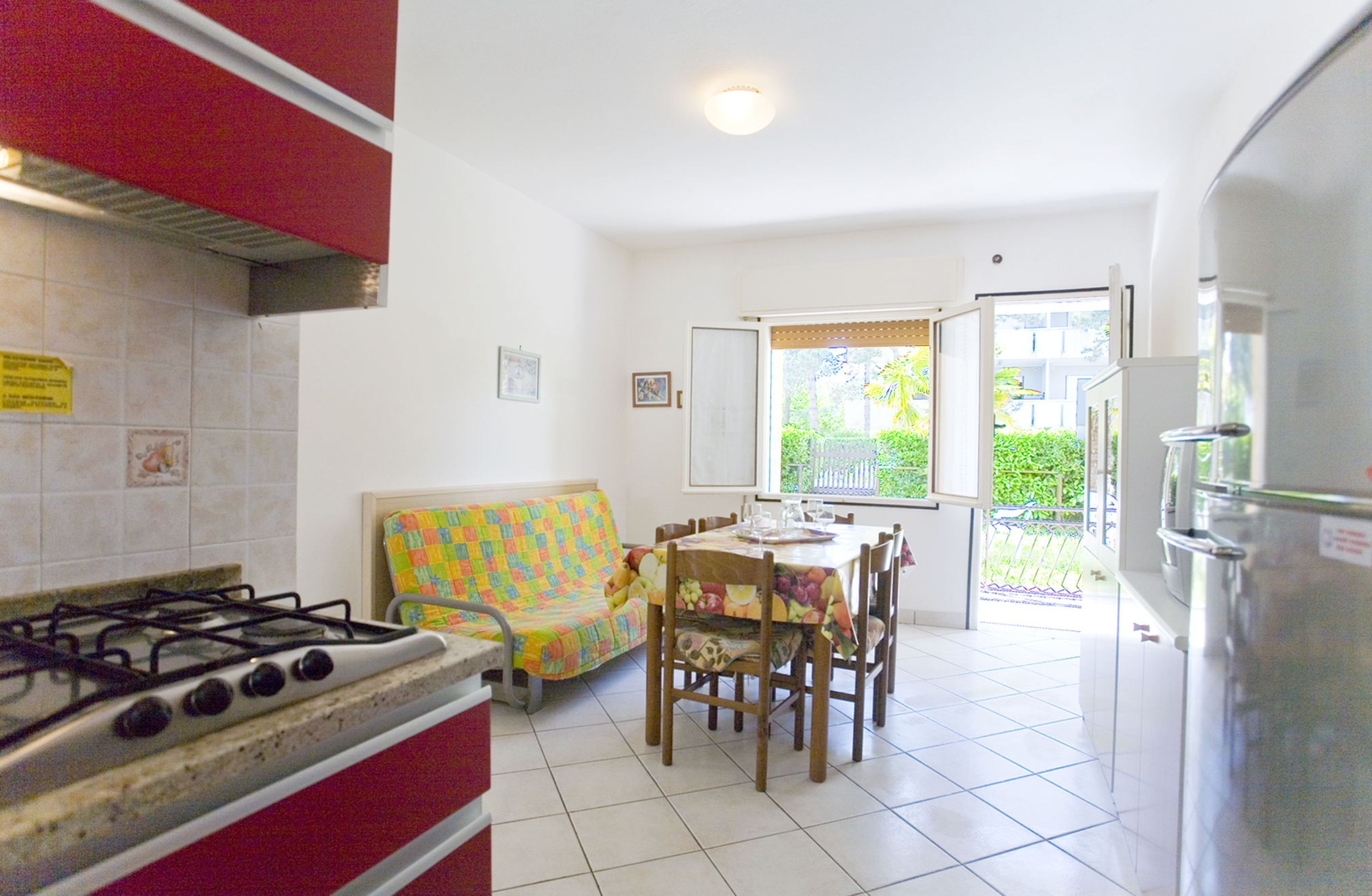 Apartment, 2 Bedrooms (2) | Private kitchenette | Full-sized fridge, microwave, stovetop, cookware/dishes/utensils