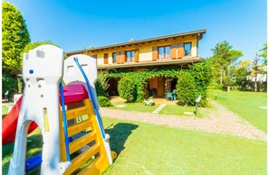 Children’s play area – outdoor - Appartamenti Borgo Stella Marina (San Michele al Tagliamento)
