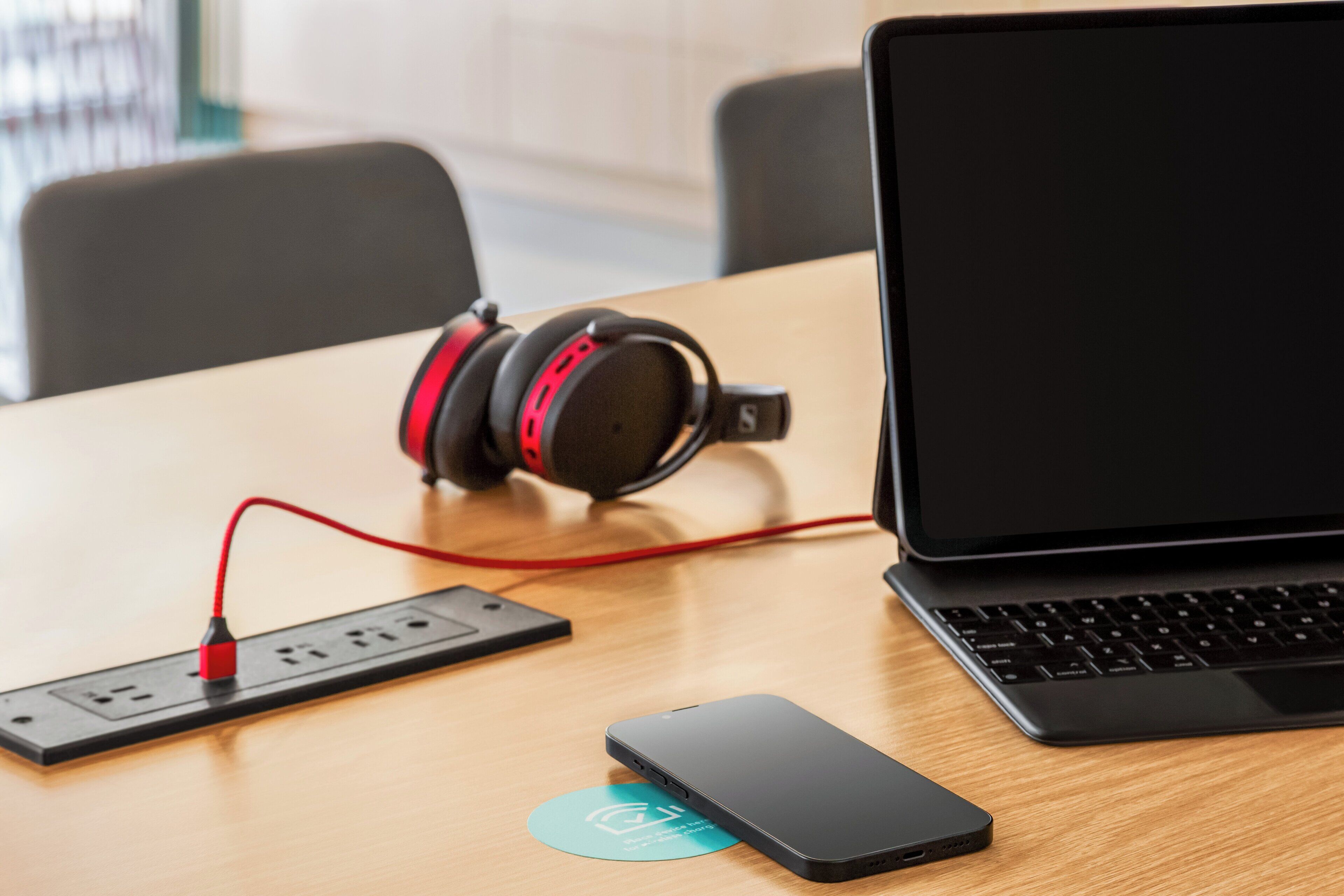 Photo - avid hotels - Nashville Airport by IHG