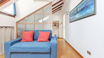 Appartement, 1 chambre | Coin séjour